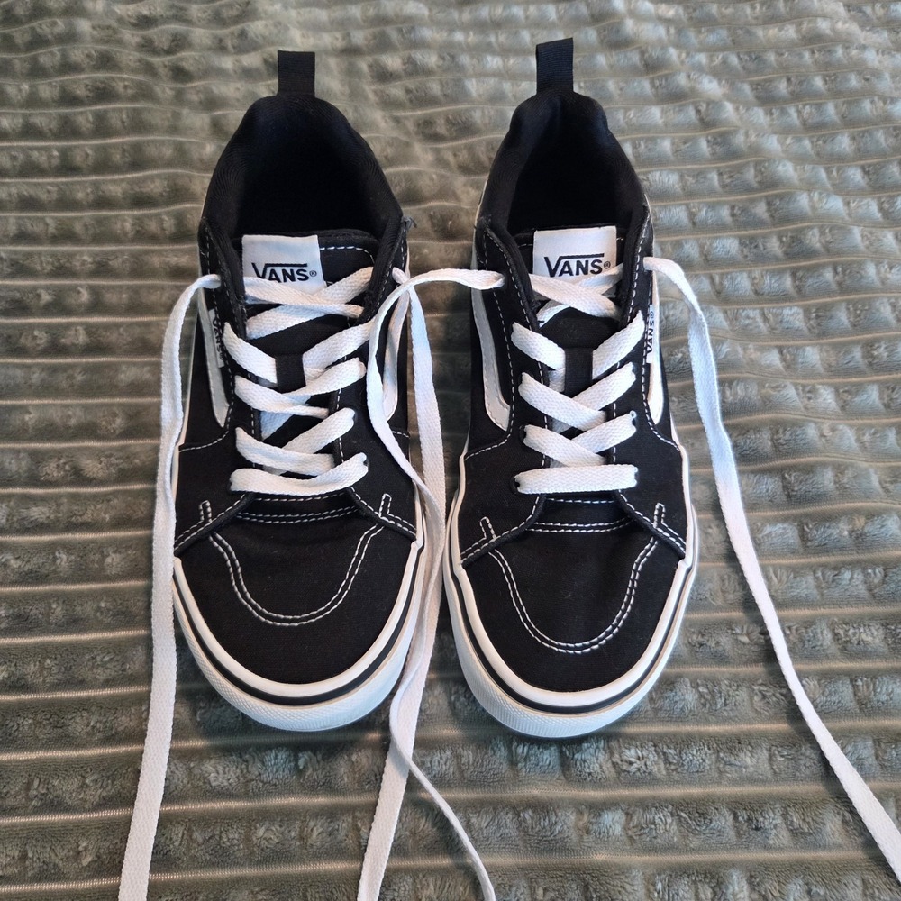 Vans Kids Filmore Low Top Sneakers Black White Canvas Skate Shoes Size 4 Youth